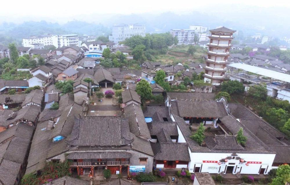 红牛创始人马特希茨因病去世，从能量饮料巨头到体育王者他都经历了什么？游戏画面